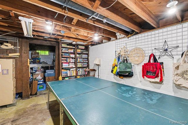 2408 Calumet Street, Flint, MI 48503