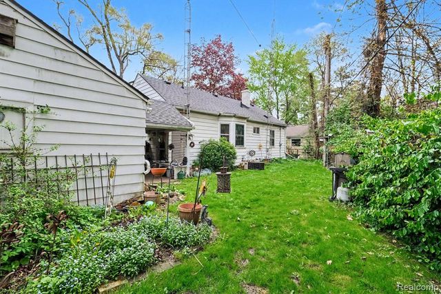 2408 Calumet Street, Flint, MI 48503
