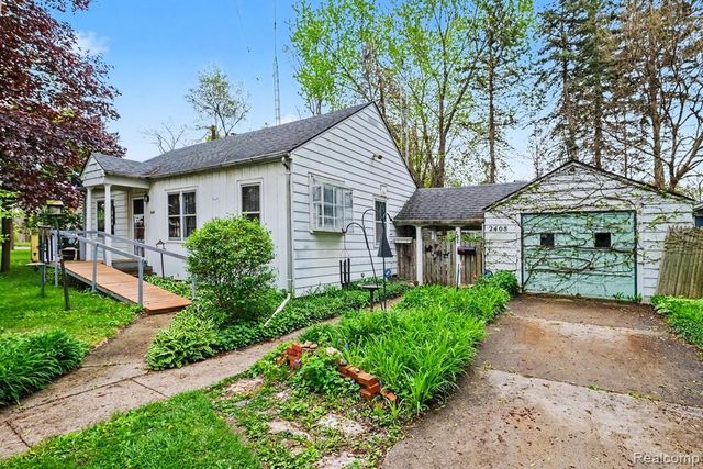 2408 Calumet Street, Flint, MI 48503