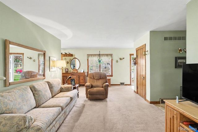 2408 Calumet Street, Flint, MI 48503