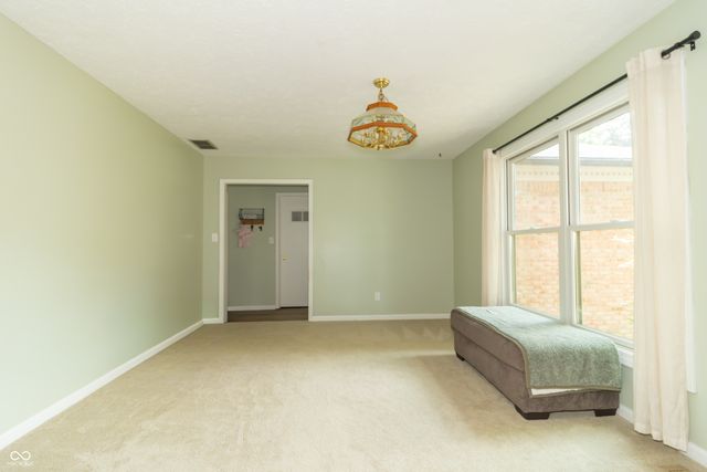 204 Creek Wood Drive, Greenfield, IN 46140
