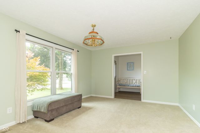 204 Creek Wood Drive, Greenfield, IN 46140