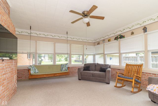 204 Creek Wood Drive, Greenfield, IN 46140