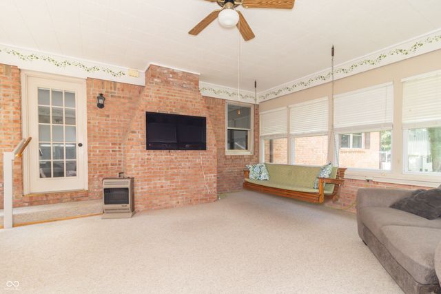 204 Creek Wood Drive, Greenfield, IN 46140