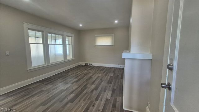 13410 Kelso Avenue, Cleveland, OH 44110