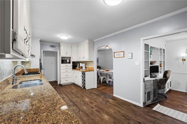 604 Barksdale Drive W, Mobile, AL 36606