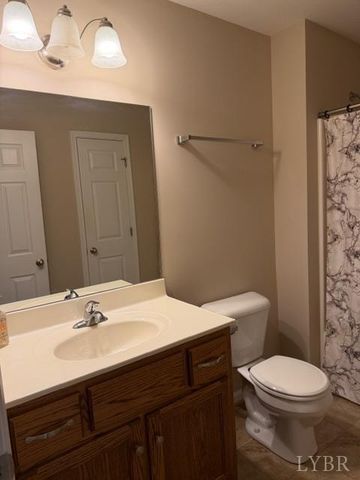 216 Avery Lane, Appomattox, VA 24522