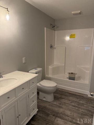 216 Avery Lane, Appomattox, VA 24522