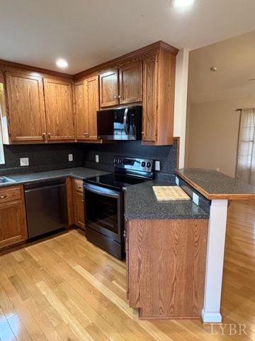 216 Avery Lane, Appomattox, VA 24522