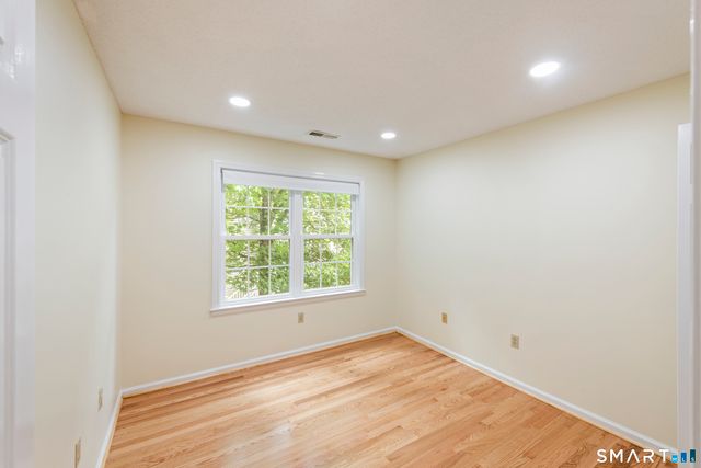 26 Fox Hollow 26, Avon, CT 06001