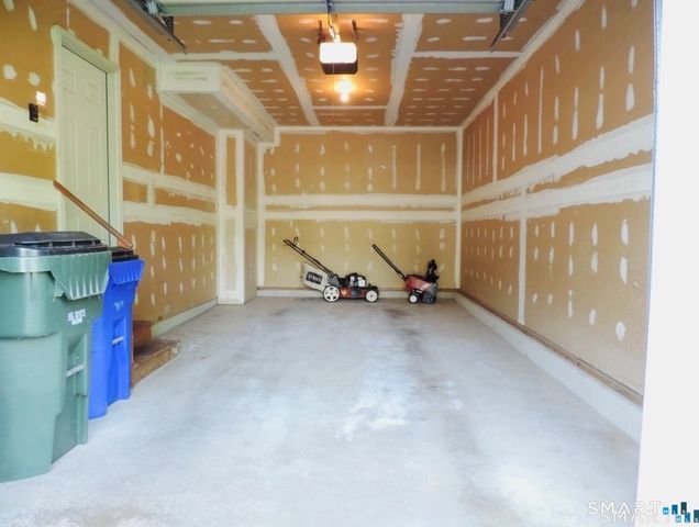 26 Fox Hollow 26, Avon, CT 06001
