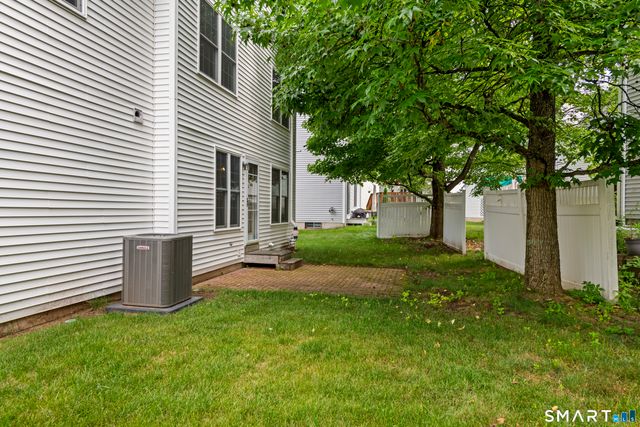 26 Fox Hollow 26, Avon, CT 06001