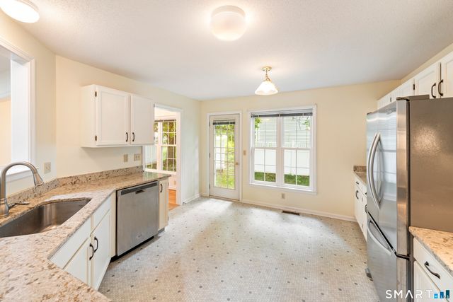 26 Fox Hollow 26, Avon, CT 06001