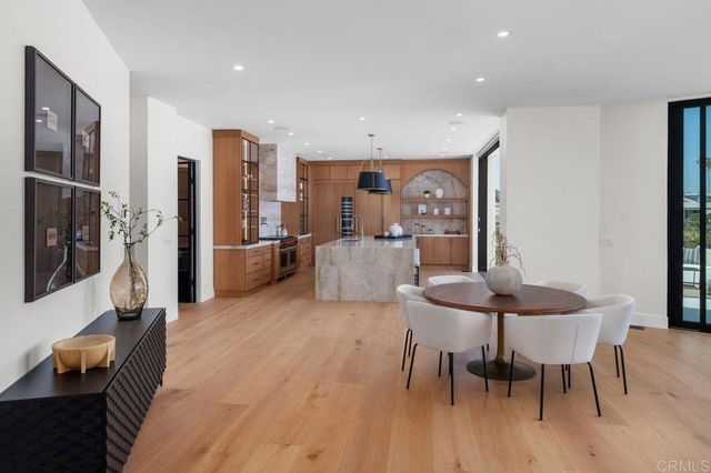 5875 La Jolla Mesa Drive, La Jolla, CA 92037