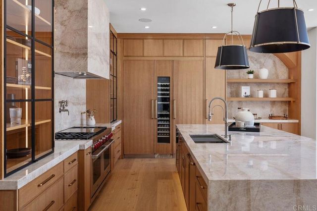 5875 La Jolla Mesa Drive, La Jolla, CA 92037