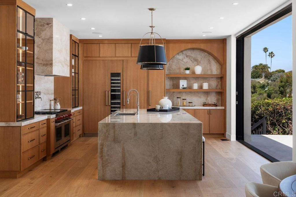 5875 La Jolla Mesa Drive, La Jolla, CA 92037
