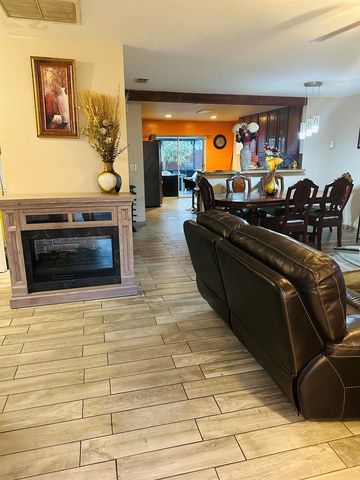 6198 Wauconda Way W, Lake Worth, FL 33463