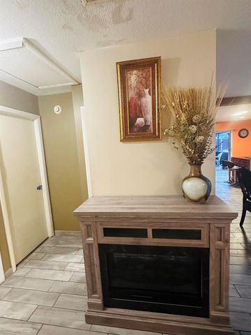 6198 Wauconda Way W, Lake Worth, FL 33463