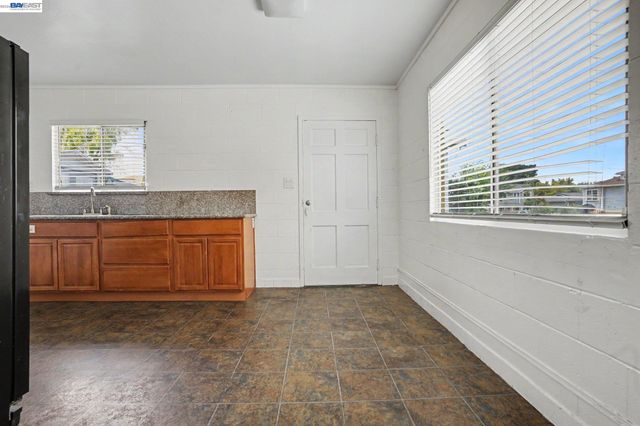 1110 Buena Vista Ave, Alameda, CA 94501
