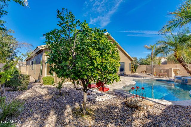 2483 E WATERVIEW Place, Chandler, AZ 85249