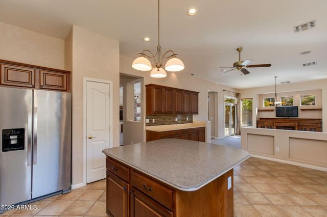 2483 E WATERVIEW Place, Chandler, AZ 85249