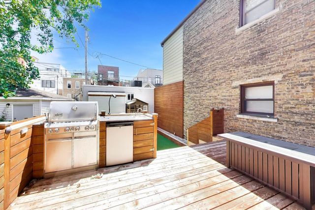 1029 N Honore Street, Chicago, IL 60622