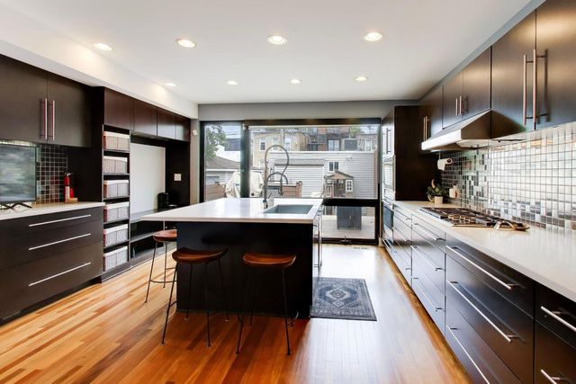 1029 N Honore Street, Chicago, IL 60622