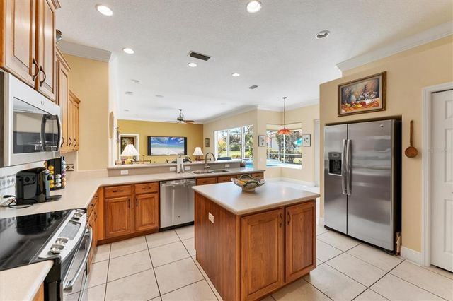 9612 OLD HYDE PARK PLACE, Bradenton, FL 34202