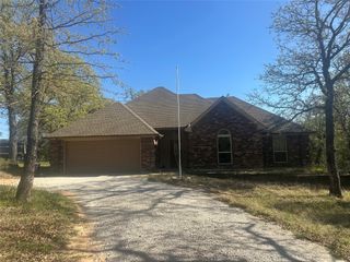 1550 Three Skillet Road, Springtown, TX 76082