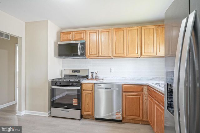 220 COLLEGE DR, Pemberton, NJ 08068