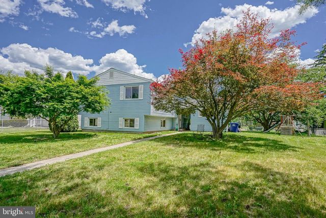 220 COLLEGE DR, Pemberton, NJ 08068