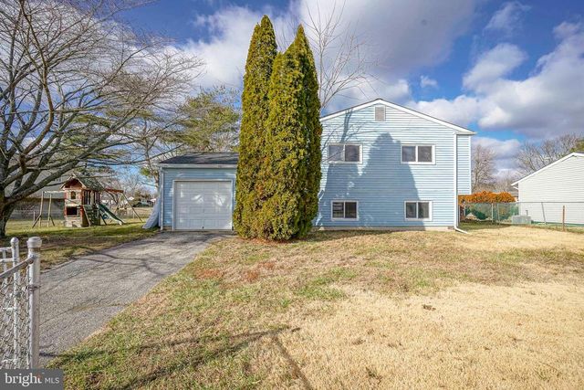 220 COLLEGE DR, Pemberton, NJ 08068