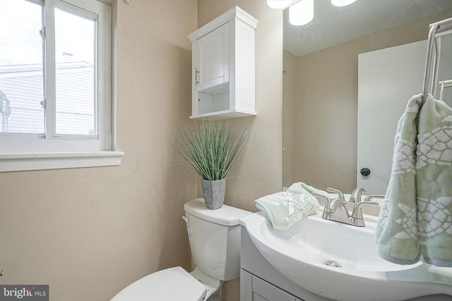 220 COLLEGE DR, Pemberton, NJ 08068