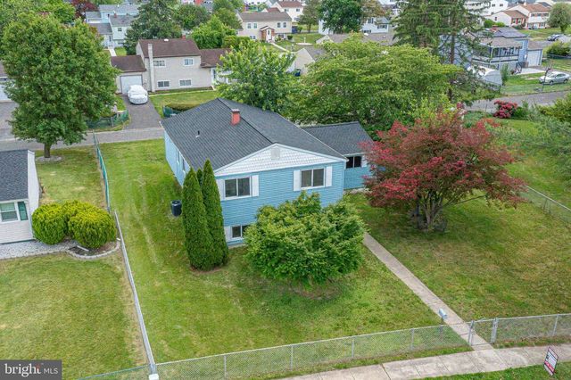 220 COLLEGE DR, Pemberton, NJ 08068