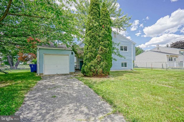 220 COLLEGE DR, Pemberton, NJ 08068