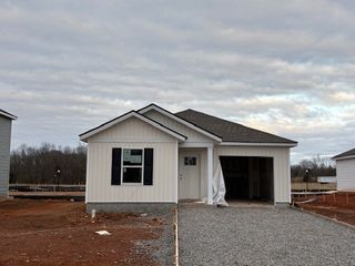 413 Cloudland Drive, Portland, TN 37148