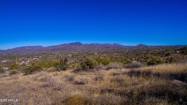 3700 N NEVERMIND Trail N --, Carefree, AZ 85377