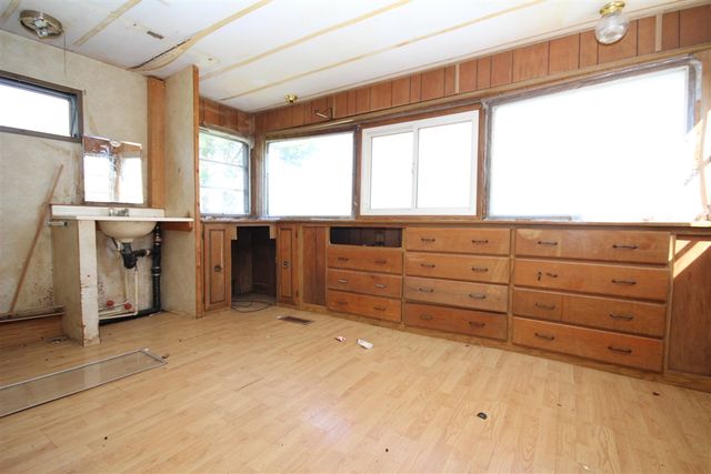 11888 S 42nd Street, Scotts, MI 49088