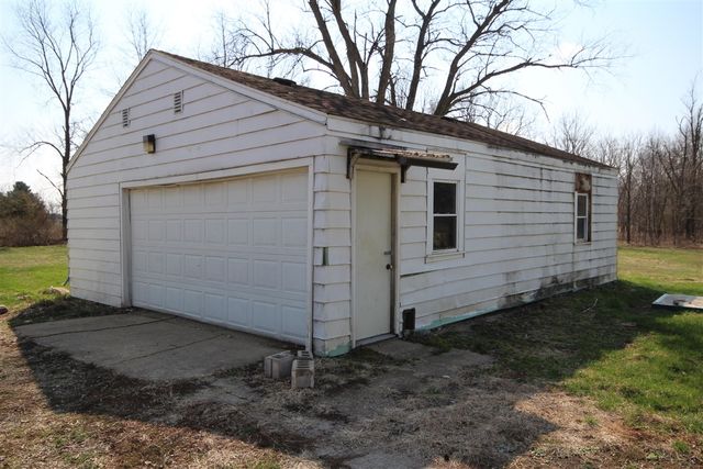 11888 S 42nd Street, Scotts, MI 49088