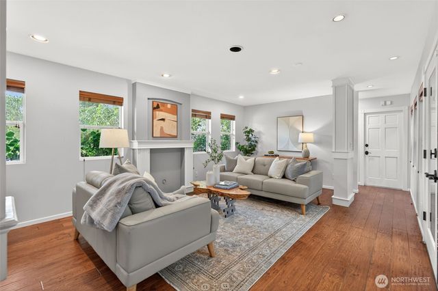7700 California Avenue SW, Seattle, WA 98136