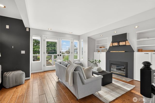 7700 California Avenue SW, Seattle, WA 98136
