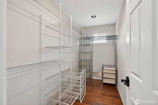 7700 California Avenue SW, Seattle, WA 98136