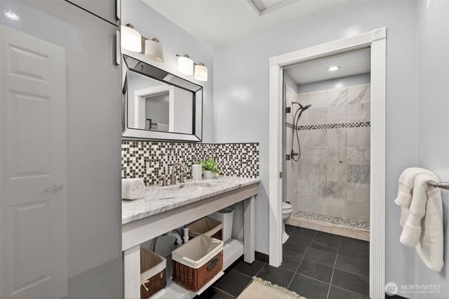 7700 California Avenue SW, Seattle, WA 98136