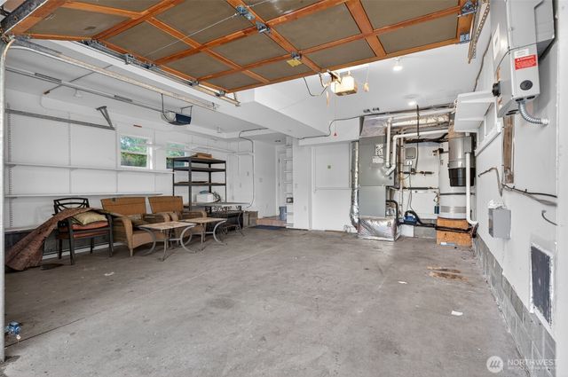 7700 California Avenue SW, Seattle, WA 98136
