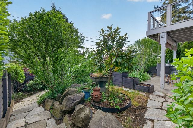 7700 California Avenue SW, Seattle, WA 98136