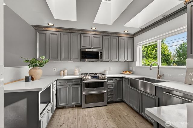 7700 California Avenue SW, Seattle, WA 98136