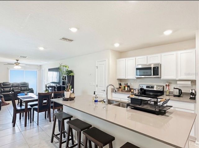 1988 TRAVERSE WAY, Kissimmee, FL 34746