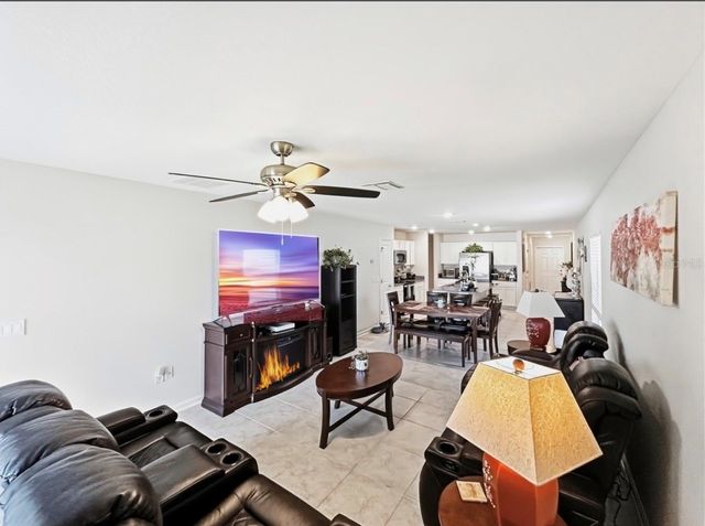 1988 TRAVERSE WAY, Kissimmee, FL 34746