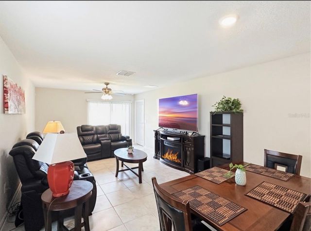 1988 TRAVERSE WAY, Kissimmee, FL 34746