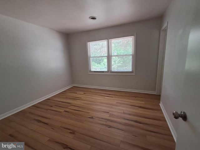10 HICKORY RIDGE DR, Fredericksburg, VA 22405
